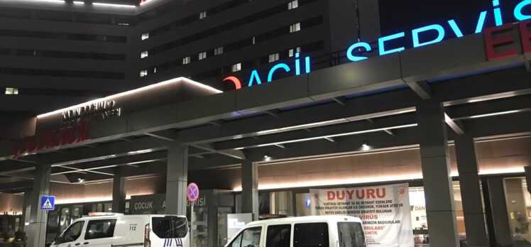 Adana'da hastanede refakatçiye silah doğrultan kadın gözaltına alındı