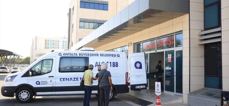 Antalya'da yangın çıkan ormanlık alanda ceset bulunması