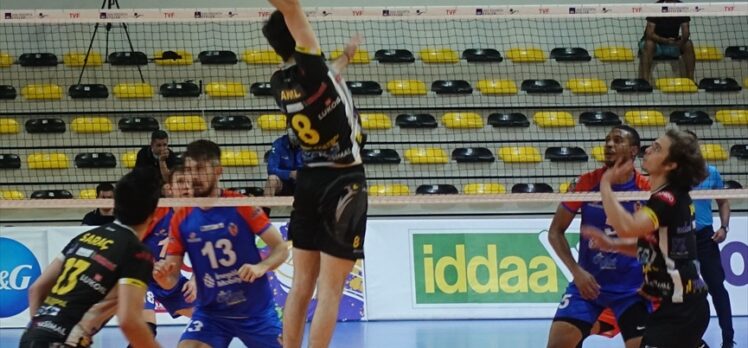 Voleybol: AXA Sigorta Efeler Ligi