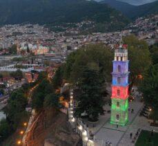 Bursa'nın tarihi Tophane Saat Kulesi Azerbaycan bayrağı renklerinde ışıklandırıldı