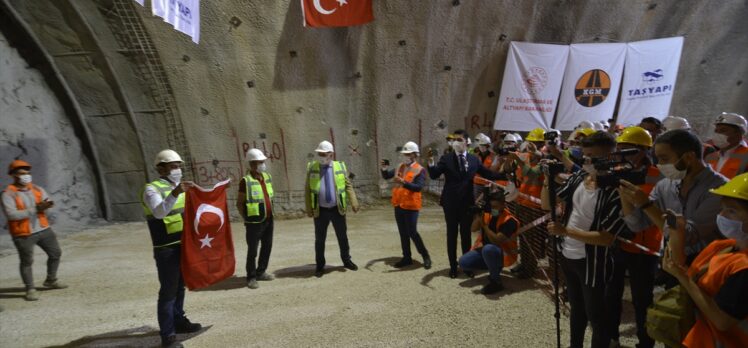 Çorum'daki Kırkdilim Tünelleri'nde ikinci ışık görüldü