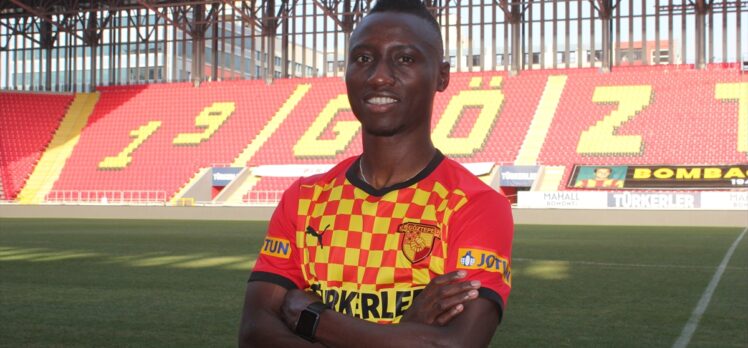 Göztepe, Obinna Nwobodo'yu transfer etti