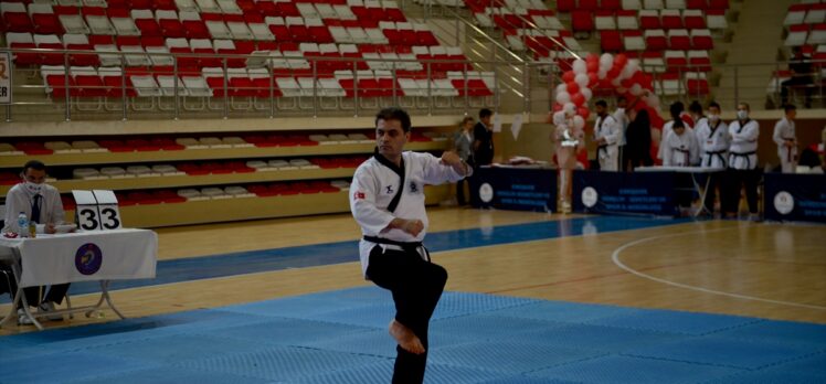 İşitme Engelliler Tekvando Poomsae Türkiye Şampiyonası, Eskişehir'de başladı