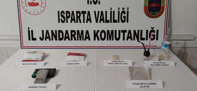 Isparta'da uyuşturucu operasyonunda gözaltına alınan 5 şüpheliden 1'i  tutuklandı