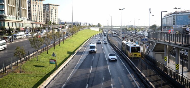 İstanbul'da kademeli mesai başladı