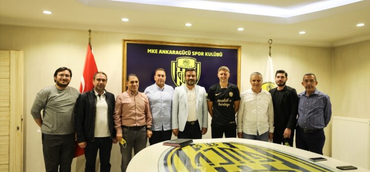 MKE Ankaragücü, Kosovalı orta saha oyuncusu Idriz Voca'yı kadrosuna kattı