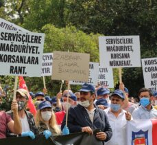 Taksiciler ve servisçiler İBB yönetimini protesto etti