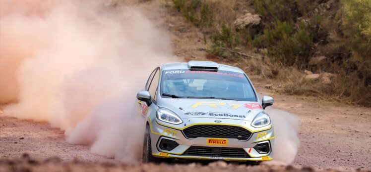 WRC Türkiye Rallisi'nde Castrol Ford Team Türkiye'nin yüzü güldü