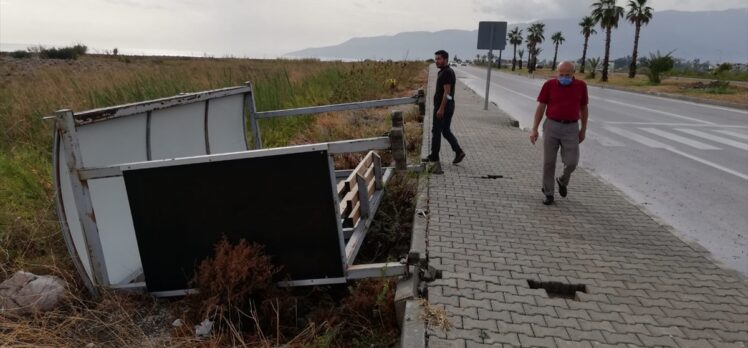 Antalya'da kuvvetli rüzgar ve dolu