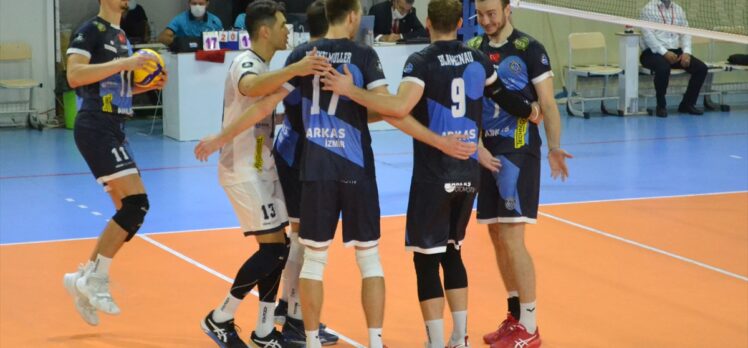 Voleybol: AXA Sigorta Efeler Ligi