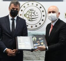 Bakan Karaismailoğlu Bosna Hersek Federasyonu Başbakanı Novaliç ile bir araya geldi