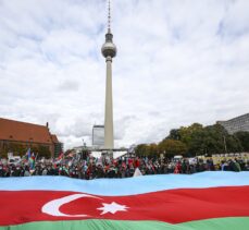 Berlin’de Azerbaycan’a destek gösterisi düzenlendi