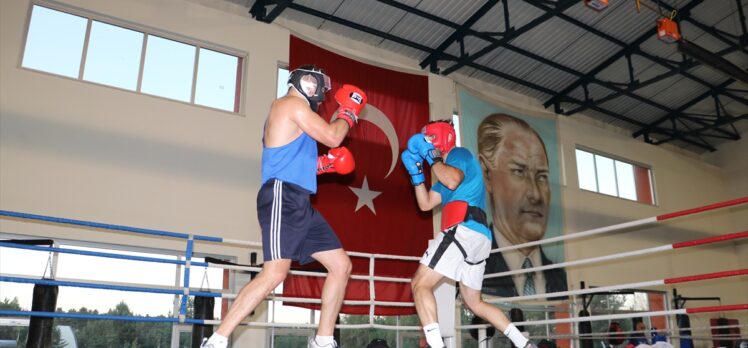 Erkek Boks Milli Takımı olimpiyat kota müsabakalarına hazırlıklarını sürdürüyor