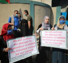 Gazze'deki Filistinli mülteciler UNRWA'dan hizmetlerde azalma yaşanmamasını istedi