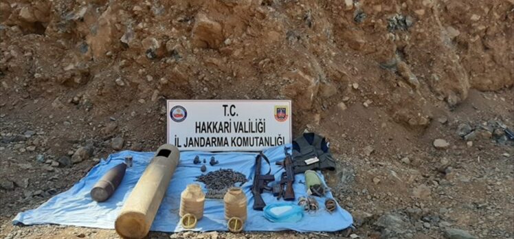 Hakkari'de PKK'lı teröristlere ait patlayıcı ve mühimmat ele geçirildi