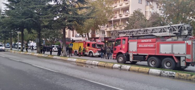 GÜNCELLEME – Isparta'da hakkında uzaklaştırma kararı olan kişi eşini tabancayla yaraladı