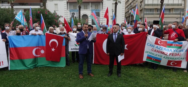 İzmir'de Fransa'nın Ermenistan politikası protesto edildi