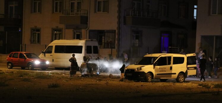 Kayseri'de Kovid-19 tedbirlerine uyulmayan düğünü polis sonlandırdı