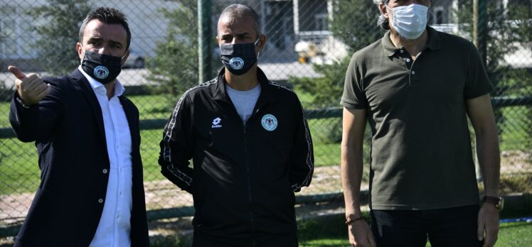 Konyaspor Teknik Direktörü İsmail Kartal, altyapı tesislerini ziyaret etti