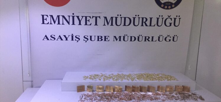 Kuyumcudan 7,2 kilogram altın çaldığı öne sürülen 2 şüpheli yakalandı