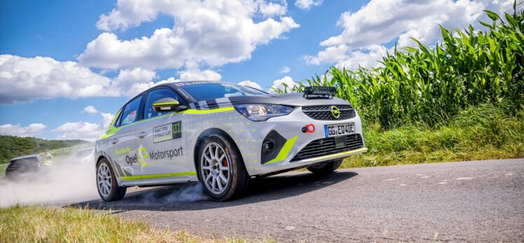 Opel Corsa-e Ralli “Önce Güvenlik” sloganı ile yola çıkıyor