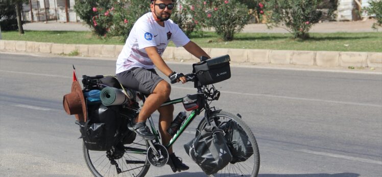 “Otobüs paranı verip evine yollayalım” diyenlere rağmen Türkiye'yi gezme hayaliyle pedal çeviriyor