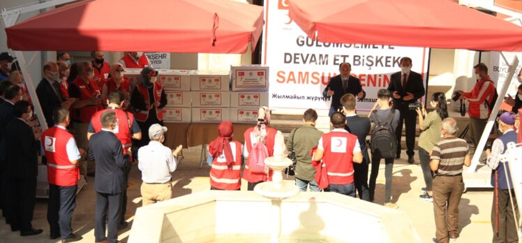 Samsun'dan Kırgızistan'a 180 bin maske gönderildi