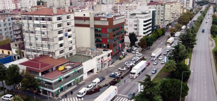 Türk Kızılaydan Azerbaycan'a 11 tır insani yardım