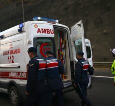 Anadolu Otoyolu'nda cip ile otomobil çarpıştı: 3 yaralı