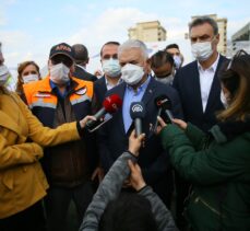 Binali Yıldırım, İzmir'deki çadır kenti ziyaret etti: