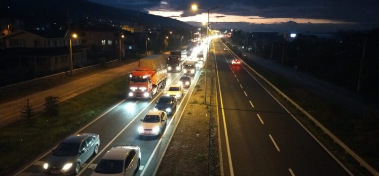 Bolu Dağı trafiğinde hafta sonu yoğunluğu