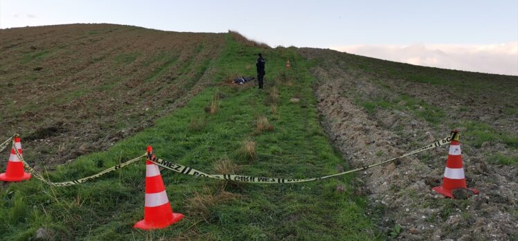 Büyükçekmece'de boş arazide ceset bulundu