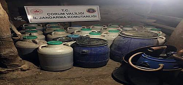 Çorum'da 2 bin 668 litre sahte içki ele geçirildi