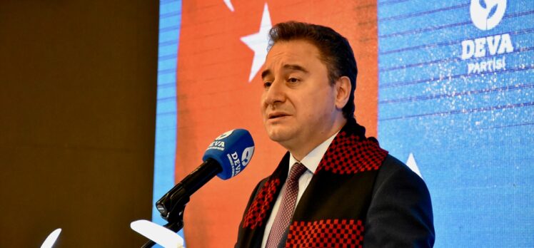 DEVA Partisi Genel Başkanı Ali Babacan partisinin Eskişehir İl Kongresi'ne katıldı