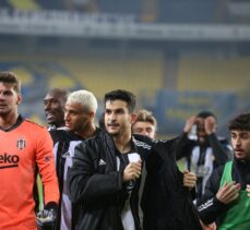 Beşiktaş, 10 kişi kaldığı maçta Fenerbahçe'yi yendi