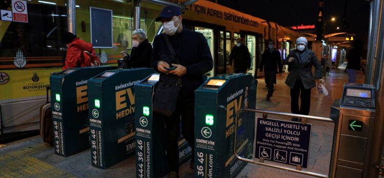 İstanbul'da sokağa çıkma kısıtlamasının ardından hayat normale döndü