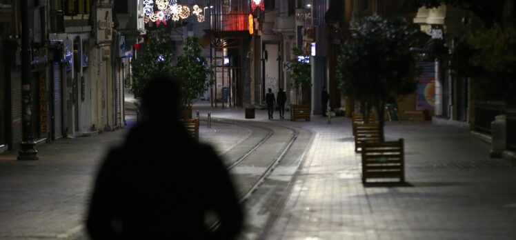 İstanbul'da sokağa çıkma kısıtlamasının ardından hayat normale döndü