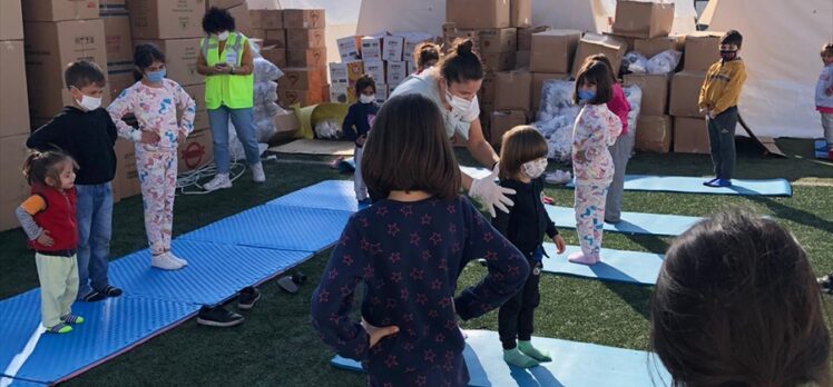 İzmir Gençlik ve Spor İl Müdürlüğü, depremin yaralarını sarmak için çalışmalarını sürdürüyor