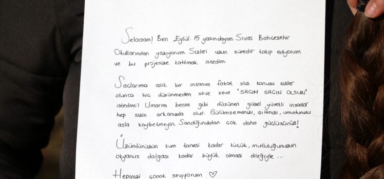 15 yaşındaki Eylül rüyasında gördüğü lösemili çocuklar için saçını bağışladı