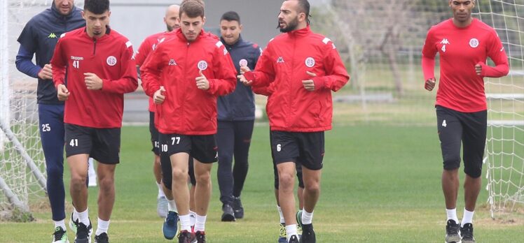 Antalyaspor'da Galatasaray maçı hazırlıkları başladı