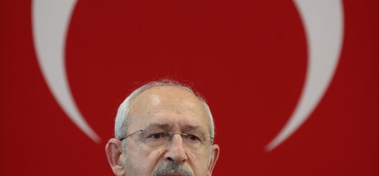 CHP Genel Başkanı Kılıçdaroğlu, İzmir'de apartman görevlilerine seslendi: