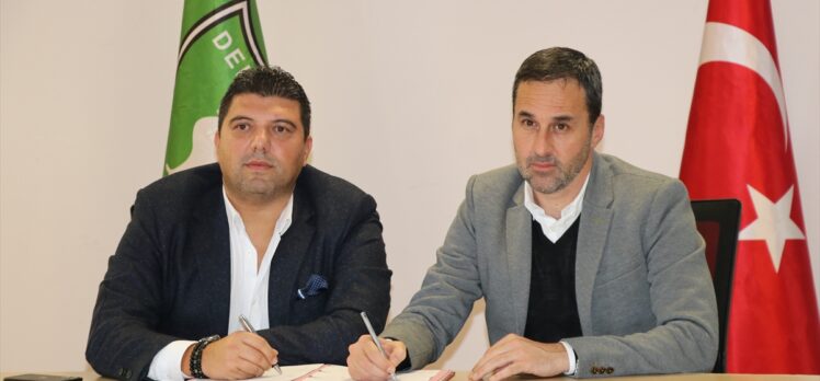 Denizlispor, teknik direktör Yalçın Koşukavak'la sözleşme imzaladı