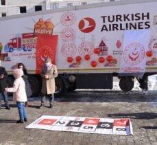 Doğu ve Güneydoğu'daki çocuklar için hazırlanan “Hediye Karavanı” Bitlis'te