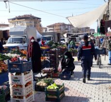 Malatya'da jandarma ekipleri Kovid-19 tedbirlerine uymayan 46 kişiye ceza kesti