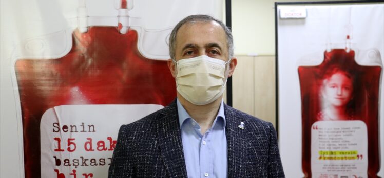 Sakarya Üniversitesi yönetimi farkındalık için kan bağışında bulundu