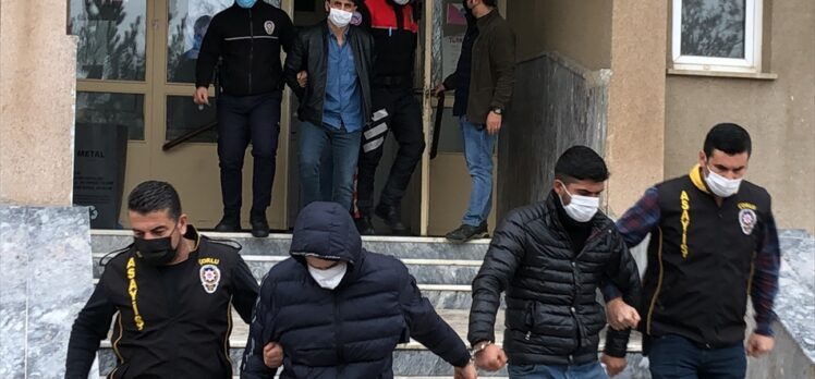GÜNCELLEME – Tekirdağ'da silahlı kavgada gözaltına alınan 6 zanlı tutuklandı