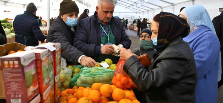 TİKA Azerbaycan'da “Köyden Kente” satış merkezini kurdu