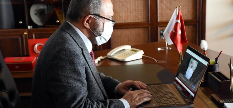 Zonguldak Bülent Ecevit Üniversitesi Rektörü Çufalı AA'nın “Yılın Fotoğrafları” oylamasına katıldı