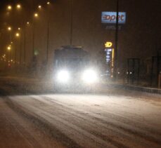 Erzurum, Ağrı ve Kars'ta kar yağışı etkili oldu