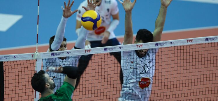 Voleybol: AXA Sigorta Efeler Ligi